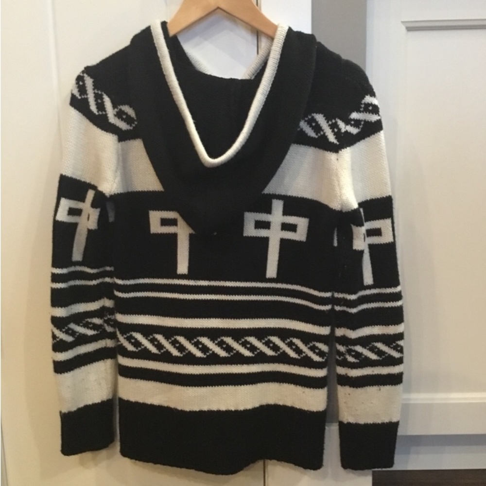 Red Dragon Wool Womens Sweater